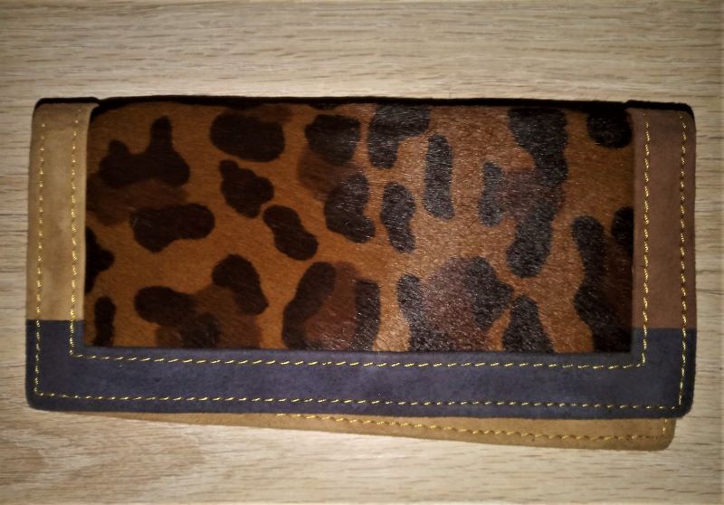 Cartera de piel hecho mano con print leopardo - 100% PIRATA